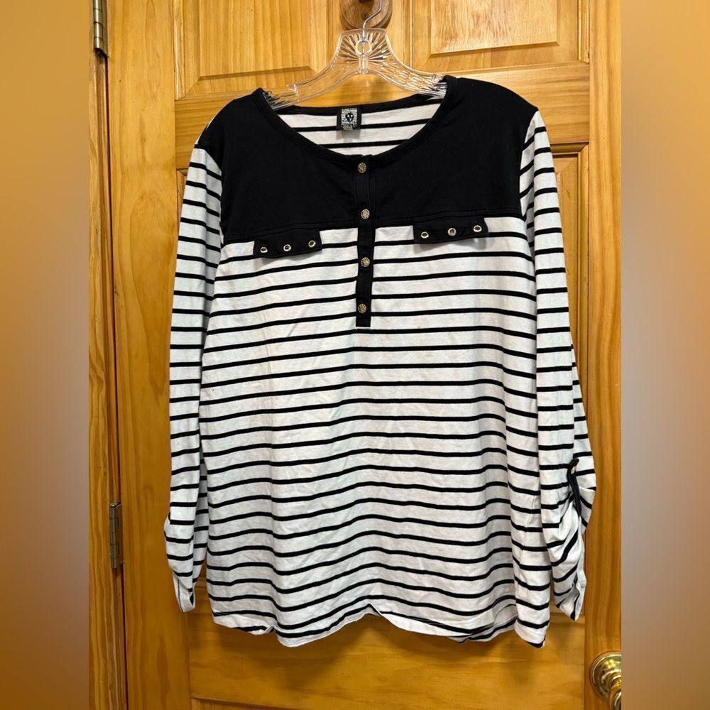 Anne Klein Sport size XL black and white stripe blouse